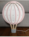 Lampe veilleuse en bois Montgolfière rose