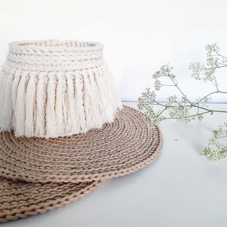petit panier en crochet crème