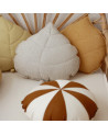 Coussin décoratif feuille en lin sable
