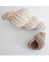 Coquillage long crème en crochet