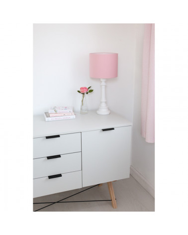 Lampe à poser rose in situ