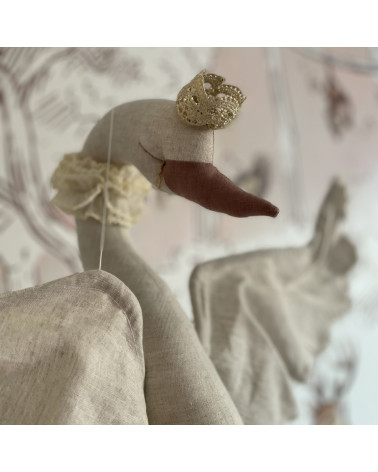 Cygne en lin avec dentelle à suspendre -  beige