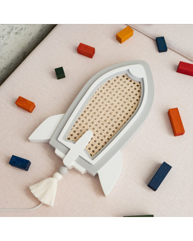 Lampe veilleuse en bois et rotin - fusée