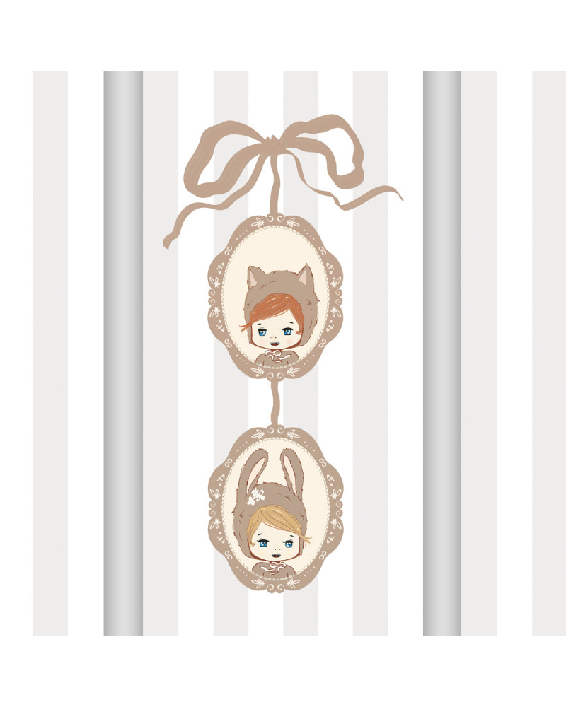 Echantillon Papier peint enfant  - Grand Portrait Médaillon au Ruban Beige