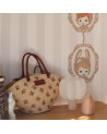 Papier peint enfant  - Grand Portrait Médaillon au Ruban Beige